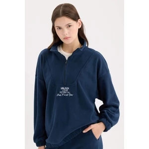 Oversize Geniş Kalıp Fermuarlı Dik Yaka Nakışlı Polar Sweatshirt Y2649AZ24WN