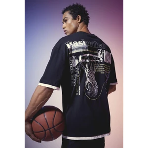 NBA Wordmark Oversize Fit Bisiklet Yaka Kısa Kollu Tişört Z4665AZ24SM