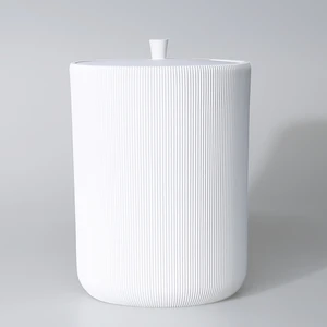 Lydia Beyaz Çöp Kovası