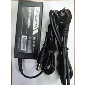 15 Volt 3 Amper Standart Uçlu Adaptör 15 Volt 3 Amper 5.5 mm 2.5 mm Adaptör