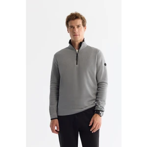 Erkek Gri Soğuğa Dayanıklı Yarım Fermuarlı Dik Yaka Polar Sweatshirt E001068