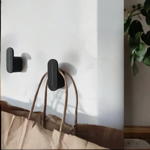 Create Handle Minimalist 4'lü Duvar Askısı - Plastik, Vida Montajlı, Şık ve Kullanışlı