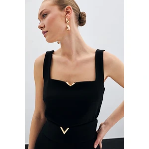 Yaka Gold Aksesuarlı Bluz - Siyah