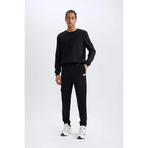 Defactofit Nba Brooklyn Nets Sporcu Jogger Eşofman Altı Standart Fit Cepli Skuba Dalgıç Kumaş Beli Bağcıklı Lastikli PAÇA D8677AX25SP