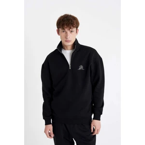 Comfort Regular Fit Rahat Kalıp Fermuarlı Dik Yaka Baskılı Sweatshirt C6132AX25SP