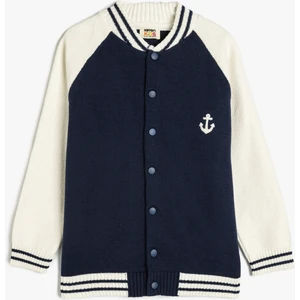 Nakış Detaylı Yuvarlak Yaka Uzun Kollu Çıtçıt Kapamalı Bomber Hırka