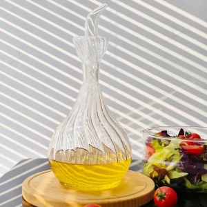 Tombul Çizgili Borosilikat Cam Yağlık 900 Ml 1 Adet