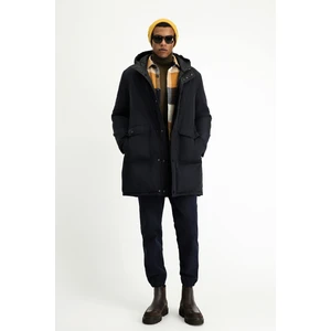 Kapüşonlu Çift Taraflı Şişme Spor Kaban