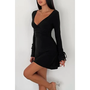 Gizemli Allure V Yaka Mini Elbise