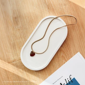 Kara Teke Collectıons - Dekoratif, Mücevher ve Fonksiyonel Organizer Oval Beton Altlığı,  Eşya (Bej - Kırık Beyaz)