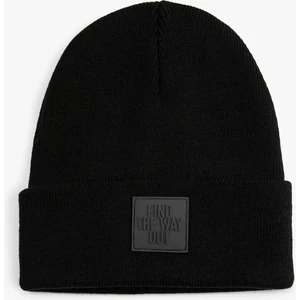 Katlı Bere Slogan Baskılı Etiket Detaylı