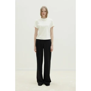 Ekru Comfy Basic Tişört