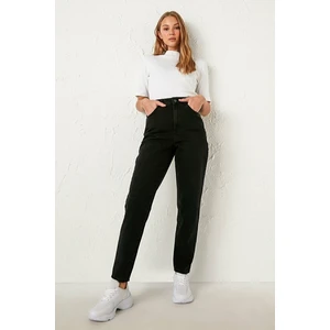 Classic Revival Mom Denim - Modern Retro Kesim