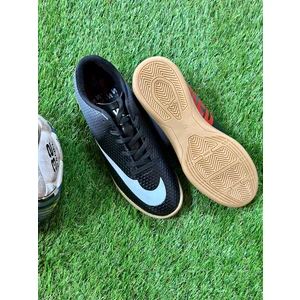 Futsal Kaymaz Salon Futbolu Ayakkabısı Parkur Ayakkabısı