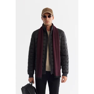 Avva Erkek Siyah Dik Yaka Kapitone Desenli Şişme Comfort Fit Mont A42Y6078