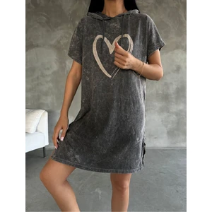 Caddebostan Moda Kalp Baskılı Kapuşonlu Tunik Asit Yıkama Süprem Kumaş Mini Kadın Elbise