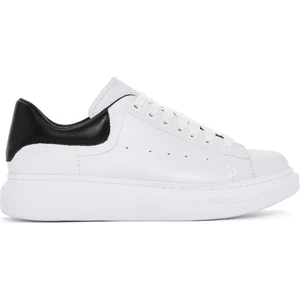 Erkek Beyaz Bağcıklı Kalın Tabanlı Deri Sneaker 25SFD752218