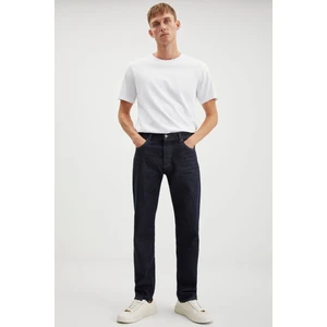 Bruno Erkek Denim Regular Rahat Kalıp Kalın Dokulu Yıkama Efektli Lacivert Jeans