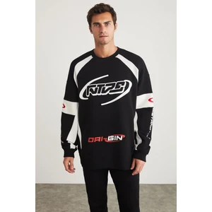Breez Erkek %100 Organik Pamuklu Oversize Parçalı Spor Baskı Detaylı Bisiklet Yaka Siyah Sweatshirt