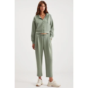 Jıll Kadın Relaxed Fit Rahat Kalıp Kapüşonlu Fermuarlı Premium Kumaş Örme Crop Mint Yeşil Sweatshirt