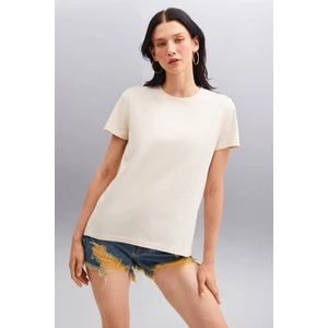 Samantha Kadın Comfort Fit %100 Organik Pamuklu Basic Örme Bej T-shirt
