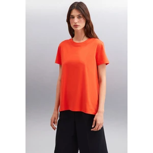 Samantha Kadın %100 Organik Pamuklu Comfort Fit Arkası Uzun Basic Örme Kırmızı T-shirt