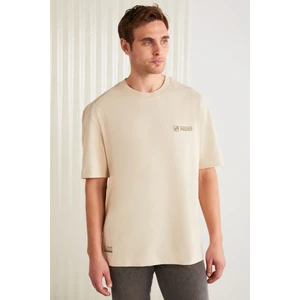 Zeus Erkek Nakış Detaylı Regular Organik Pamuklu Örme Bisiklet Yaka Bej T-shirt