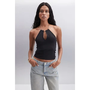 Ondıne Kadın Zincir Yaka Detaylı Slim Fit Kolsuz Siyah Bluz