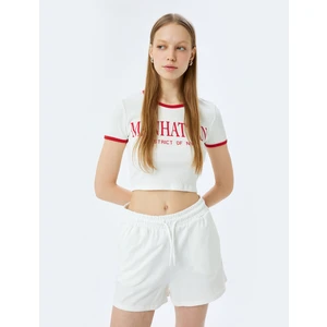 Beli Bağcıklı Cep Detaylı Mini Şort