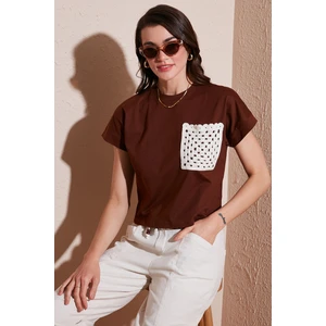 Pamuklu Tek Cepli Regular Fit Bisiklet Yaka T Shirt Bayan T Shirt 5865818