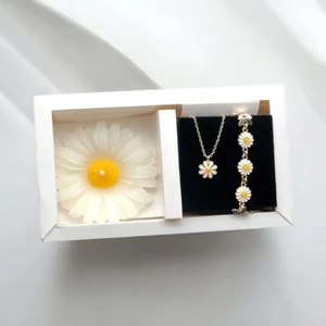 Masalsı Concept Ince Papatya Mum Ppatya Bileklik ve Kolye Doğum Sevgililer Günü Hediyesi Sevgiliye Hediye Seti