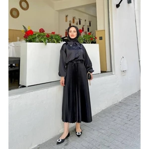 Deri Görünümlü Saten Etek Pileli Bel Lastikli Tesettür ve Açık