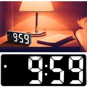 Art Nest  LED Ekran USB Güç Dijital Aynalı Masa Saati