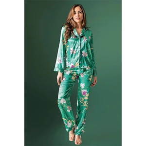 Kadın Yeşil Desenli Önden Düğmeli Saten Pijama Takımı 2210