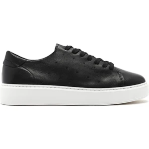 Erkek Siyah Bağcıklı Kalın Tabanlı Deri Sneaker 25SFD750618