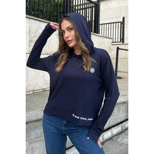 Kadın Laci Uzun Kol, Yırtmaç Detaylı, Arma ve Yazı Detaylı, Kapüşonlu Sweatshirt Bluz