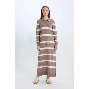 Regular Fit Polo Yaka Düğmeli Çizgili Uzun Kollu Maxi Triko Elbise D6523AXNS