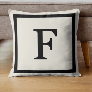 Harfli Kırlent Kılıfı - F Harfi - Hediyelik Dekoratif Kırlent Yastık Kılıfı 43 x 43 cm Krem-Siyah