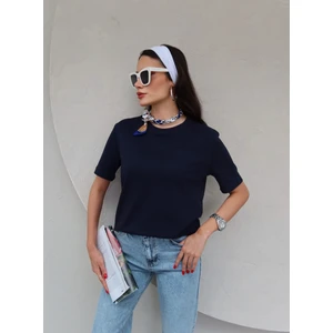 Esra Helvacı Bisiklet Yaka T-Shirt