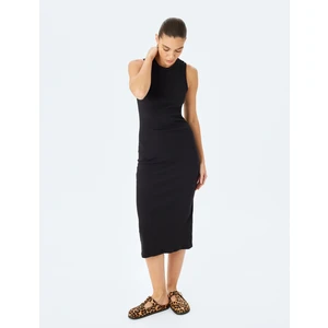 Bisiklet Yaka Kolsuz Slim Fit Midi Kalem Elbise