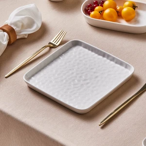 x Refika'dan Bembeyaz Pasta Tabağı 18 cm