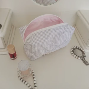 Krem Çizgili Makyaj Çantası- Büyük Boy