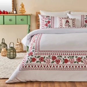 Bella Maison %100 Pamuk Saten Jolly King Size Nevresim Seti Kırmızı-Yeşil (240x220 cm)