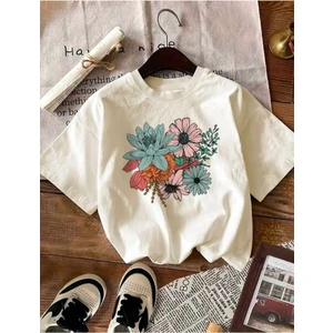 Çiçekler Desen Baskılı Basic T-Shirt