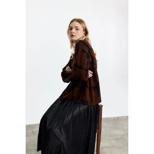 24378 Yarım Boğaz Şardonlu Kazak Kahve-Siyah