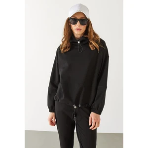 Norah Yakası Detaylı Regular Fit Sweatshirt - Siyah