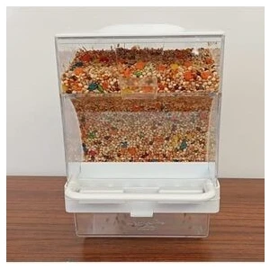 Muhabbet Kuşu Akıllı Yemlik