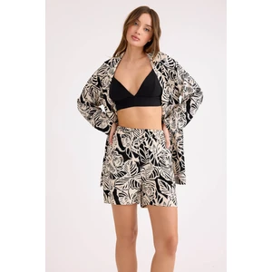 Çiçek Desen Beli Lastikli Şort