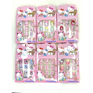Ayliz Kostüm Evi Yeni - Hello Kitty Çoçuk Takma Tırnak Yapışkanlı Çoçuklar İçin Takma Tırnak 1 Paket 12 Li