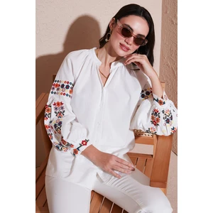 Nakış Işlemeli Pamuklu Oversize Fit V Yaka Gömlek Bayan Gömlek 676253